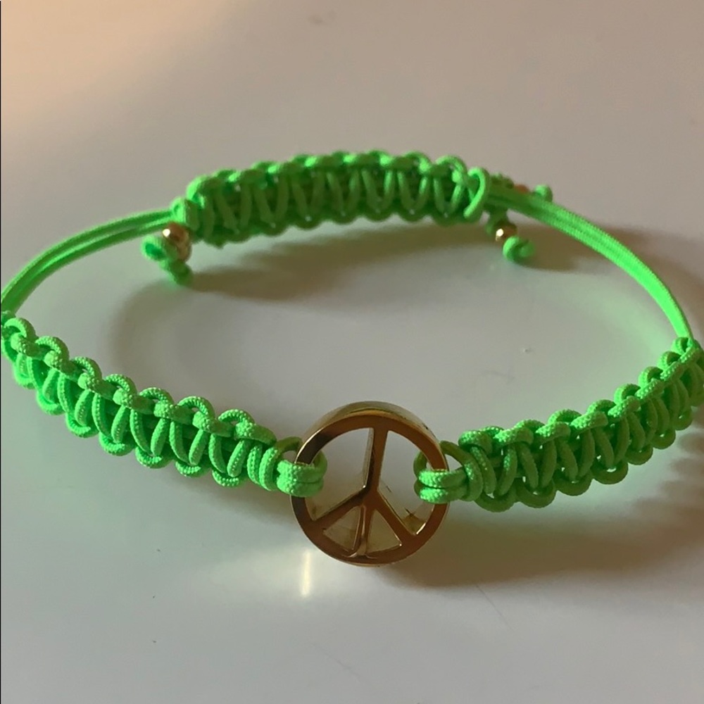 ☮️ NEW neon green peace sign bracelet